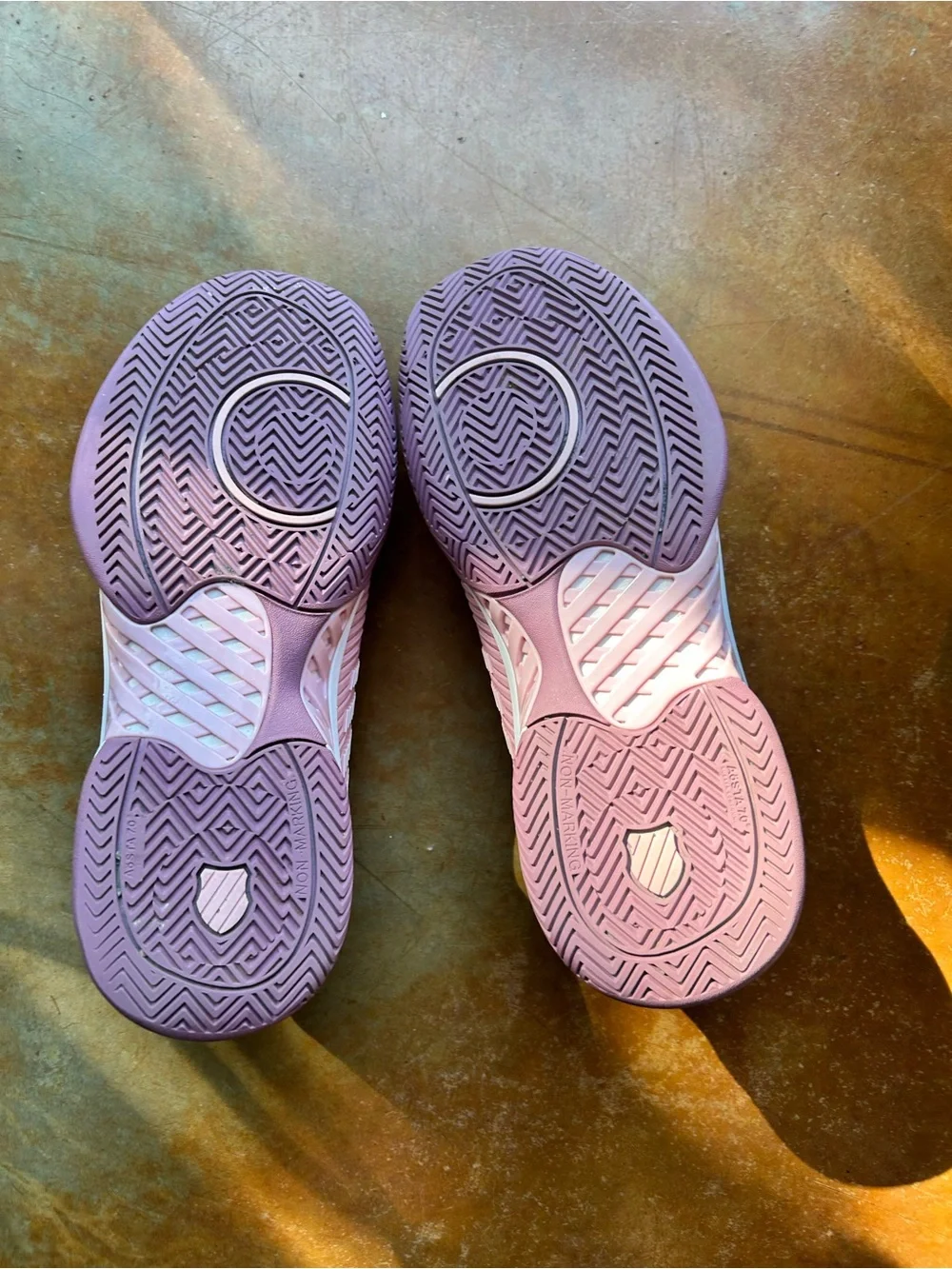 K-Swiss Women's Pink/Grape/Orchid Haze Tennis Sneakers in 9.5